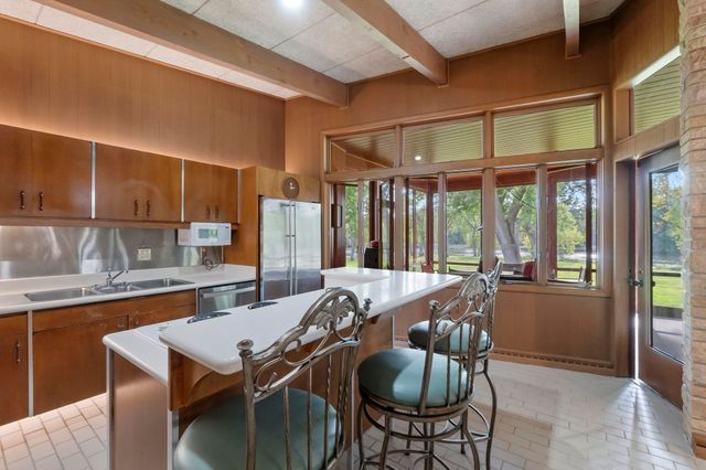 2802 Cottage Row Road, Cedar Falls, IA 50613