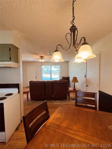 108612 S 4100 Road, Checotah, OK 74426