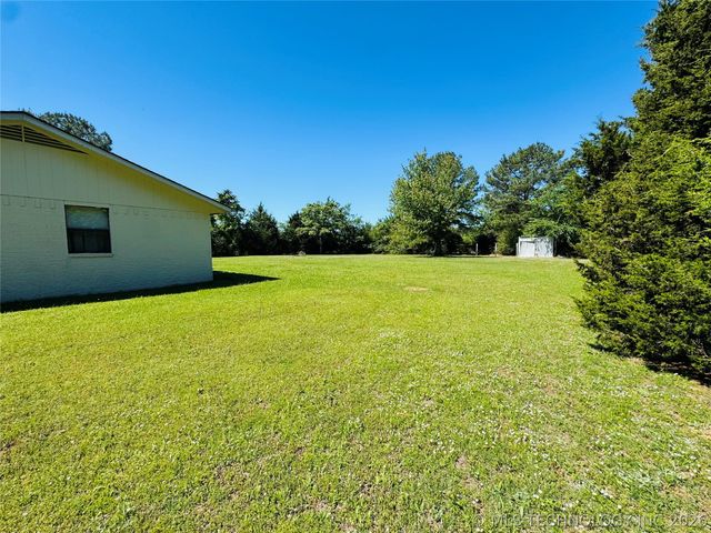 108612 S 4100 Road, Checotah, OK 74426