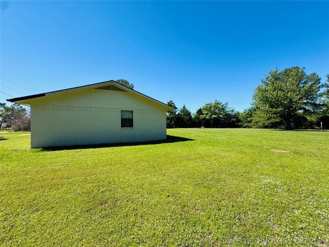 108612 S 4100 Road, Checotah, OK 74426
