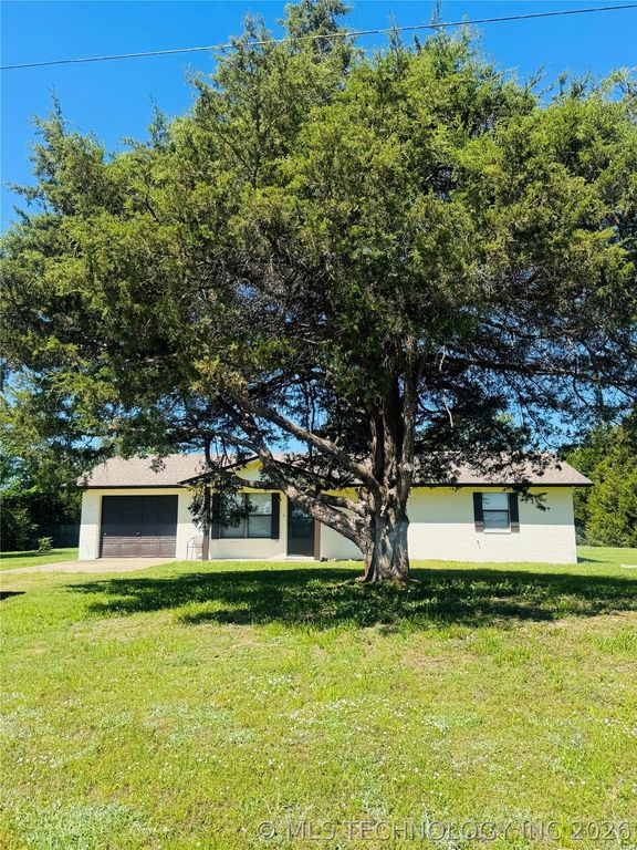108612 S 4100 Road, Checotah, OK 74426