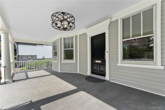 16 Kraft Avenue, Bronxville, NY 10708