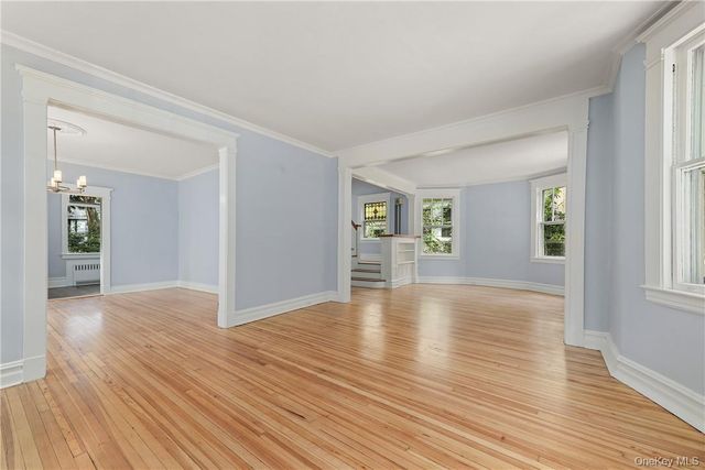 16 Kraft Avenue, Bronxville, NY 10708