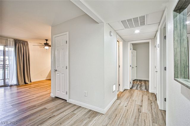 5493 Indian River Drive 371, Las Vegas, NV 89103