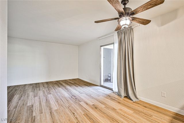 5493 Indian River Drive 371, Las Vegas, NV 89103