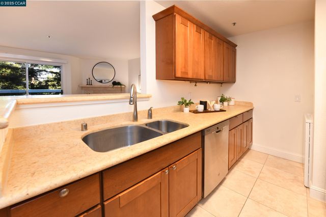 1420 Bel Air Dr 207, Concord, CA 94521