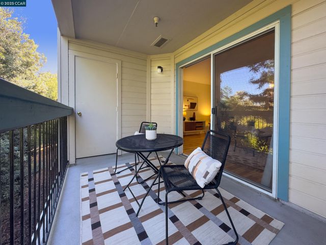 1420 Bel Air Dr 207, Concord, CA 94521