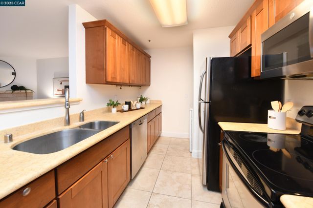 1420 Bel Air Dr 207, Concord, CA 94521