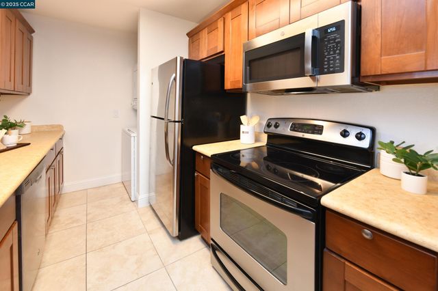 1420 Bel Air Dr 207, Concord, CA 94521