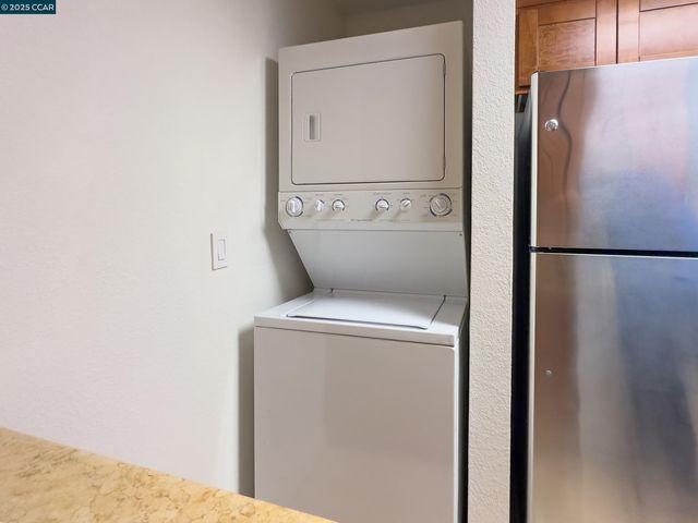 1420 Bel Air Dr 207, Concord, CA 94521