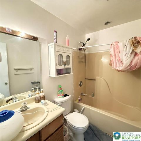 524 Wales Court, Lehman Twp, PA 18324