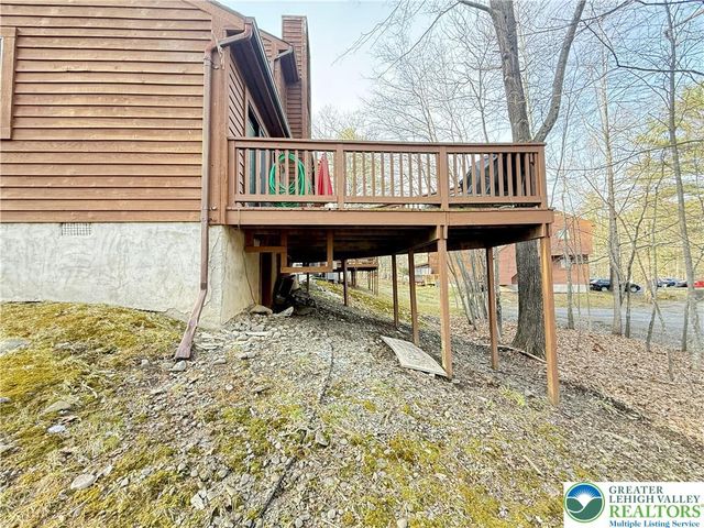 524 Wales Court, Lehman Twp, PA 18324