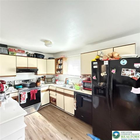 524 Wales Court, Lehman Twp, PA 18324