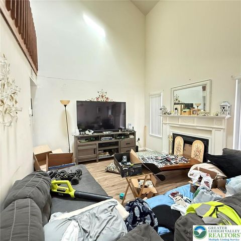 524 Wales Court, Lehman Twp, PA 18324