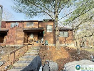 524 Wales Court, Lehman Twp, PA 18324