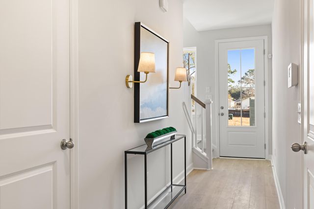 465 Martins Creek Boulevard, Summerville, SC 29485