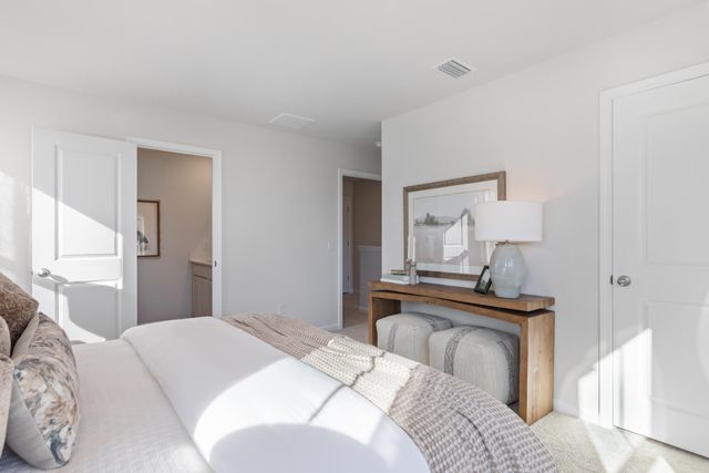 465 Martins Creek Boulevard, Summerville, SC 29485