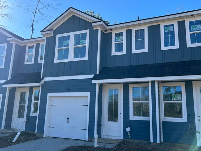 465 Martins Creek Boulevard, Summerville, SC 29485