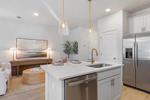 465 Martins Creek Boulevard, Summerville, SC 29485