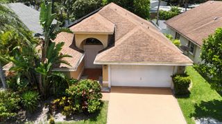 1059 Fairfax Circle W, Boynton Beach, FL 33436