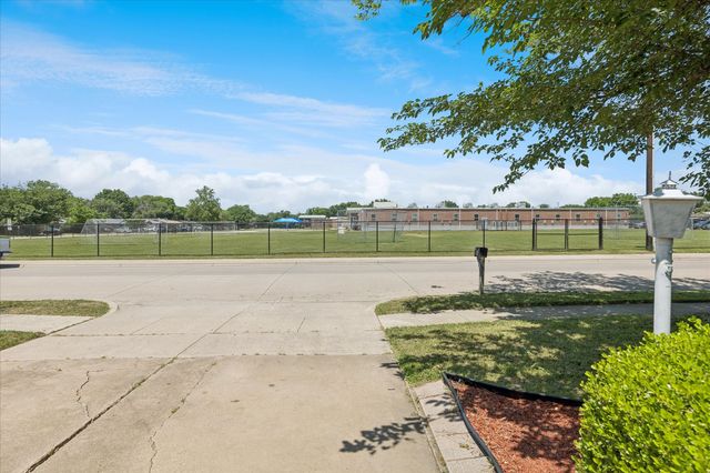 5820 Shipp Drive, Watauga, TX 76148