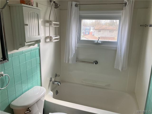 39 Balbach Drive, Cheektowaga, NY 14225