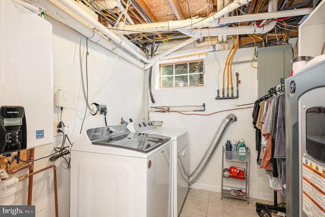 9016 GREYLOCK ST, Alexandria, VA 22308