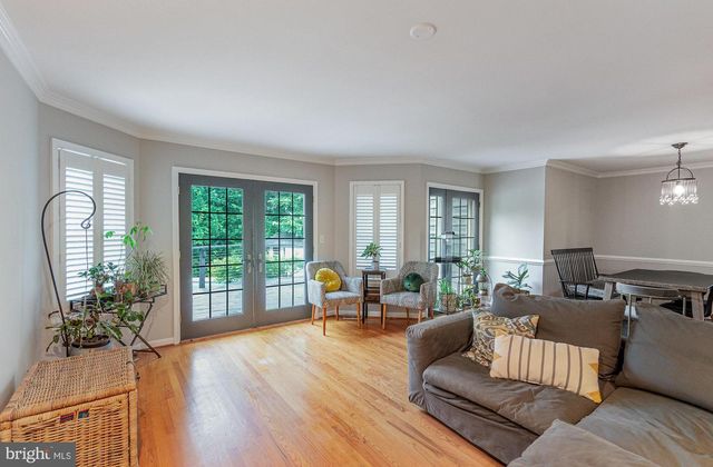 9016 GREYLOCK ST, Alexandria, VA 22308