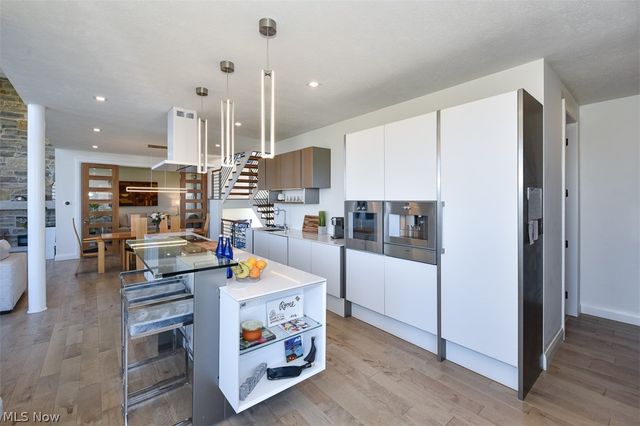 280 Buckeye Drive 7, Sheffield Lake, OH 44054