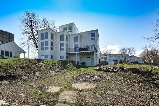 280 Buckeye Drive 7, Sheffield Lake, OH 44054