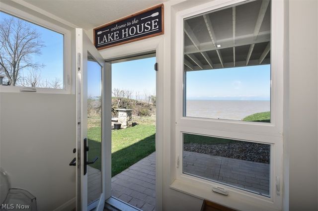 280 Buckeye Drive 7, Sheffield Lake, OH 44054