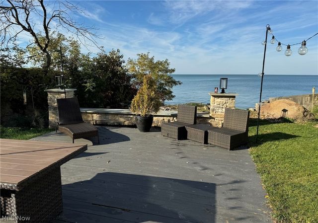 280 Buckeye Drive 7, Sheffield Lake, OH 44054