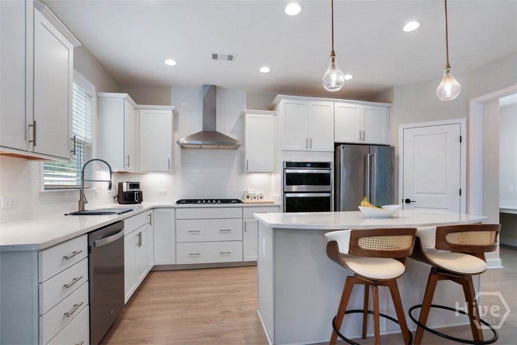 Image 15 of property listing at 109 Canter Court, Savannah, GA 31406