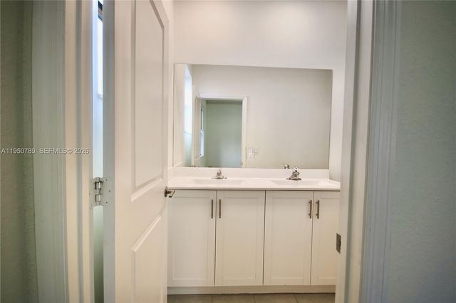 3408 W 111th Pl, Hialeah, FL 33018