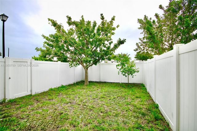 3408 W 111th Pl, Hialeah, FL 33018