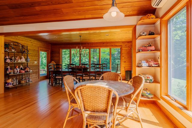 84 Frost Pond Road, Dorset, VT 05251