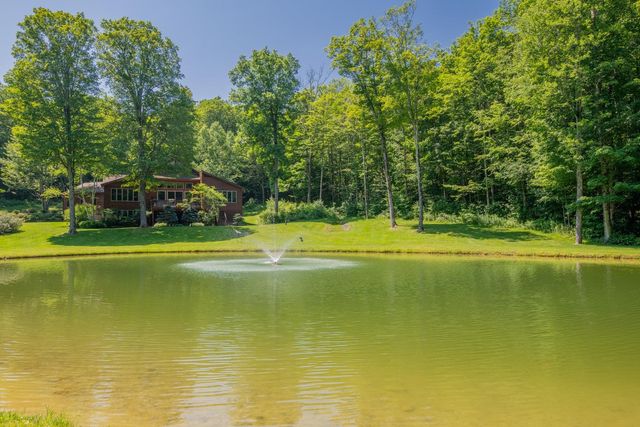 84 Frost Pond Road, Dorset, VT 05251