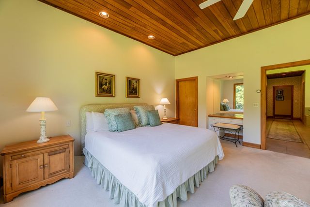 84 Frost Pond Road, Dorset, VT 05251