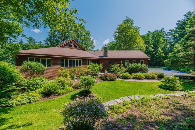 84 Frost Pond Road, Dorset, VT 05251