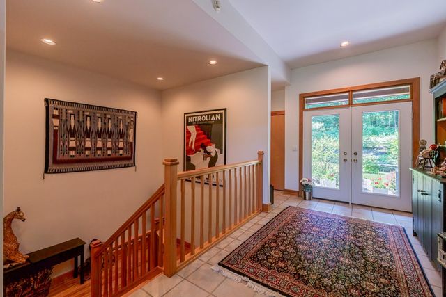 84 Frost Pond Road, Dorset, VT 05251