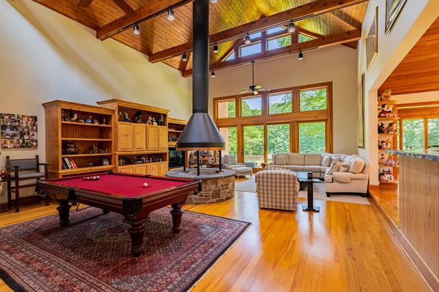 84 Frost Pond Road, Dorset, VT 05251