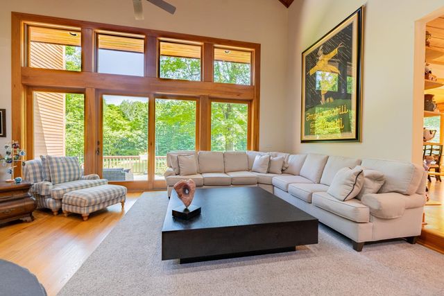 84 Frost Pond Road, Dorset, VT 05251