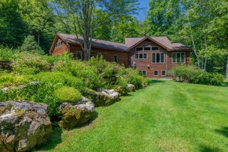 84 Frost Pond Road, Dorset, VT 05251
