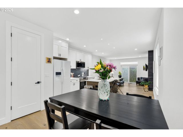 2911 N WILLIS Blvd, Portland, OR 97217