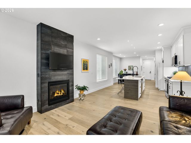 2911 N WILLIS Blvd, Portland, OR 97217