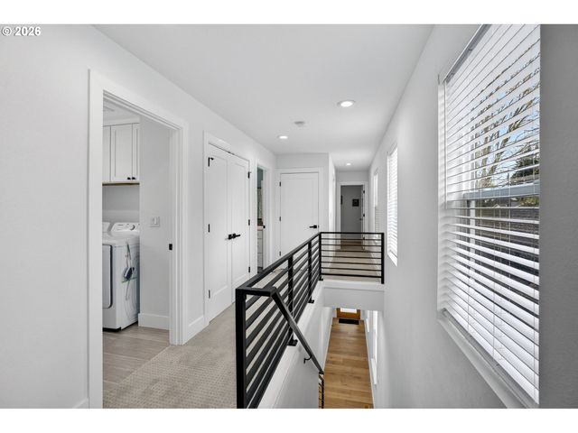 2911 N WILLIS Blvd, Portland, OR 97217