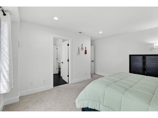 2911 N WILLIS Blvd, Portland, OR 97217