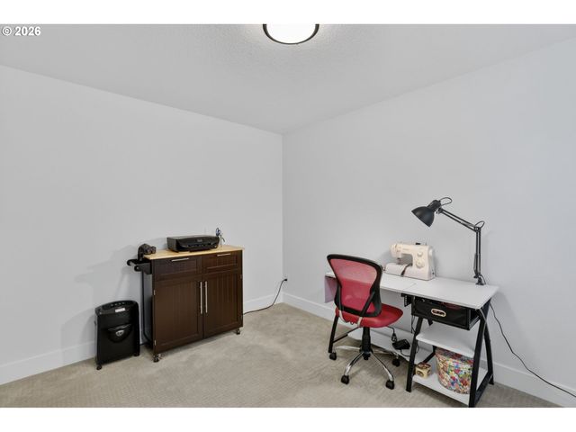 2911 N WILLIS Blvd, Portland, OR 97217