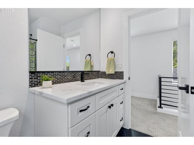 2911 N WILLIS Blvd, Portland, OR 97217