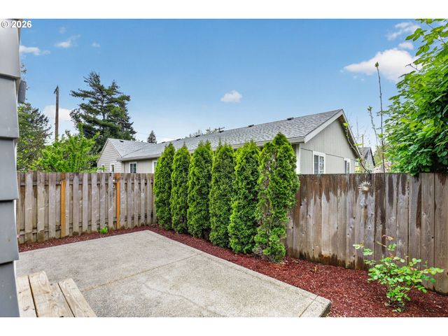 2911 N WILLIS Blvd, Portland, OR 97217